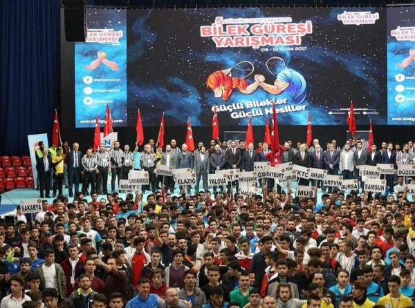 Türkiye Genç Erkekler Bilek Güreşi Yarışmalarına Katılan Öğrencilerimizle Gururlandık