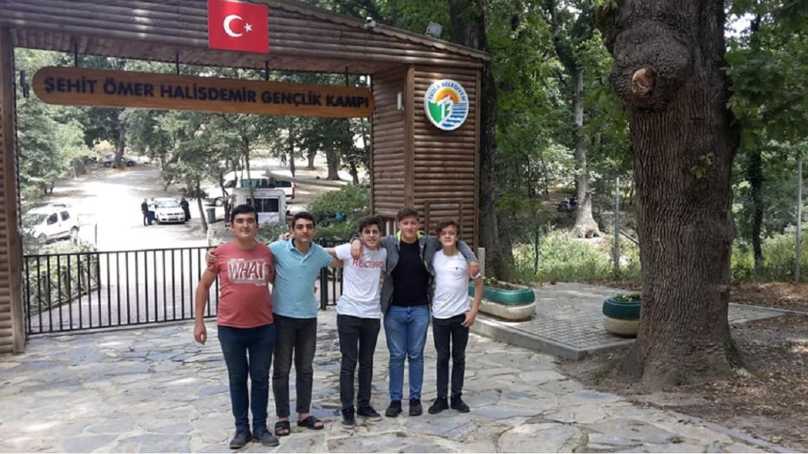 7 Öğrencimiz Önder-Tuzla Kampına Katıldı